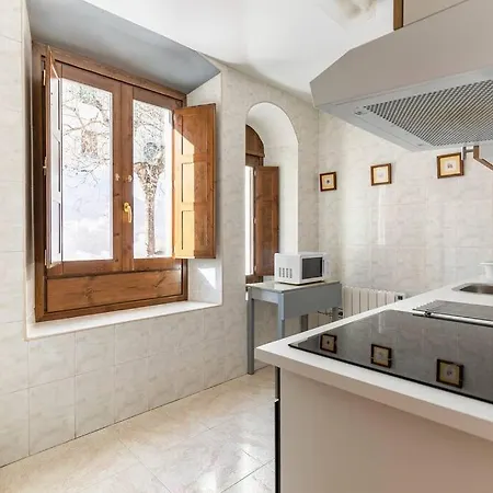 Espectacular Reformado En Edificio Historico, Con Wifi *